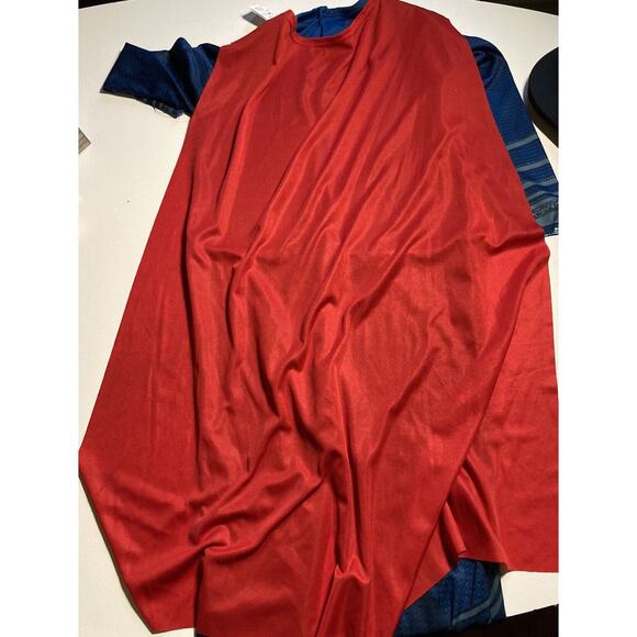 Batman vs Superman: Dawn of Justice Superman Value Costume, Kids Medium. EUC - Picture 4 of 10